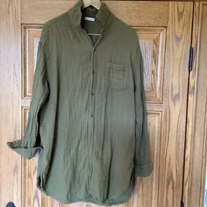 FREE PEOPLE - Oversized L Olive Green Gauze shirt